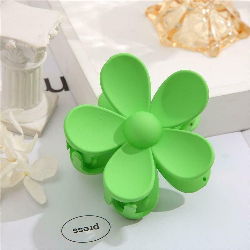 Charming Flower Shaped Hair Clip - Y2K Aesthetic for Cottagecore & Indie Hairstyles
