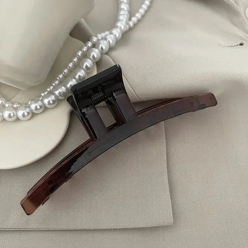 Chic Coffee Hair Claws for Y2K Style - Trendy Cottagecore Hair Accessories & Aesthetic Clips