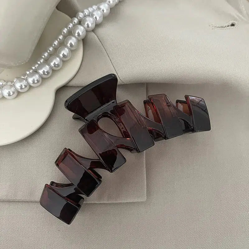 Chic Coffee Hair Claws for Y2K Style - Trendy Cottagecore Hair Accessories & Aesthetic Clips